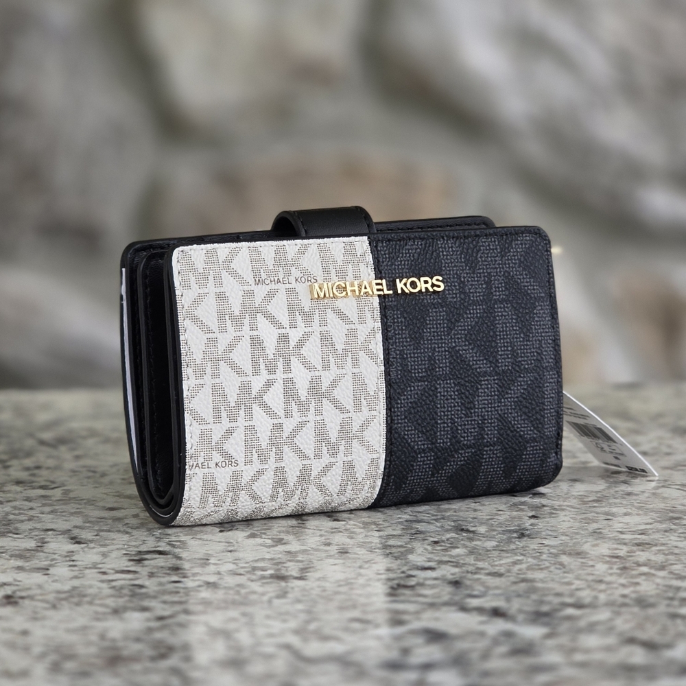 Michael Kors Jet Set Logo Medium Bifold Color-Block Wallet